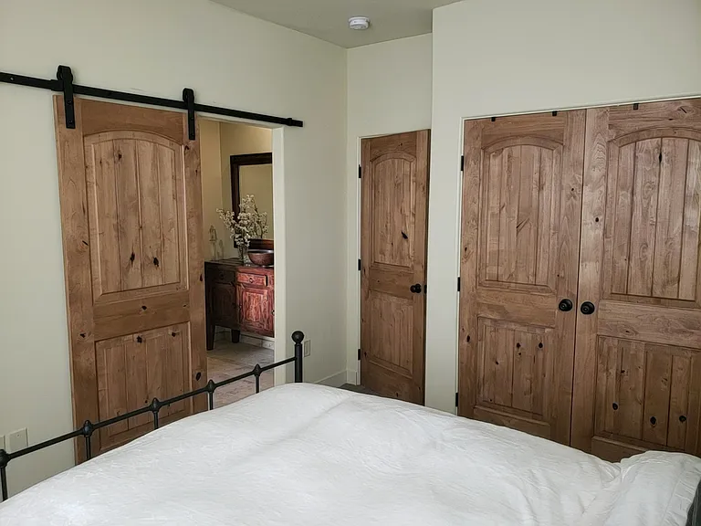 2296 Holly Dr — Photo 15