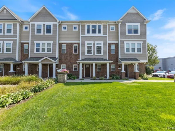 3094 Kilmer Dr, Troy, MI 48083