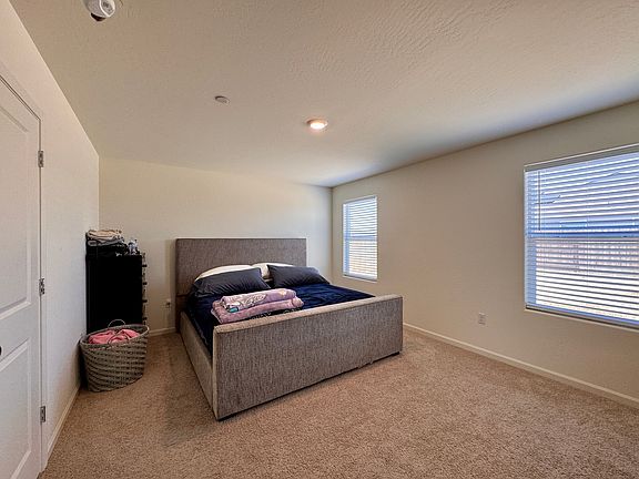 5th image of 2025 Quarrenden Ln