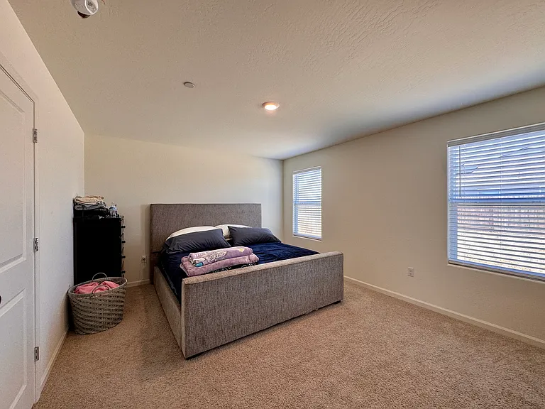 2025 Quarrenden Ln — Photo 5