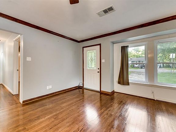 2nd image of 505 Cornelia St
