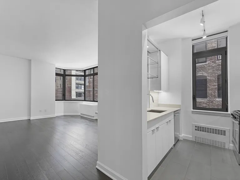 77 W 24th St #5M — Photo 9