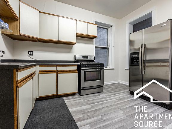 2nd image of 1245 W Newport Ave #Tqqf279kb
