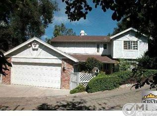 21005 Rios St, Woodland Hills, CA 91364
