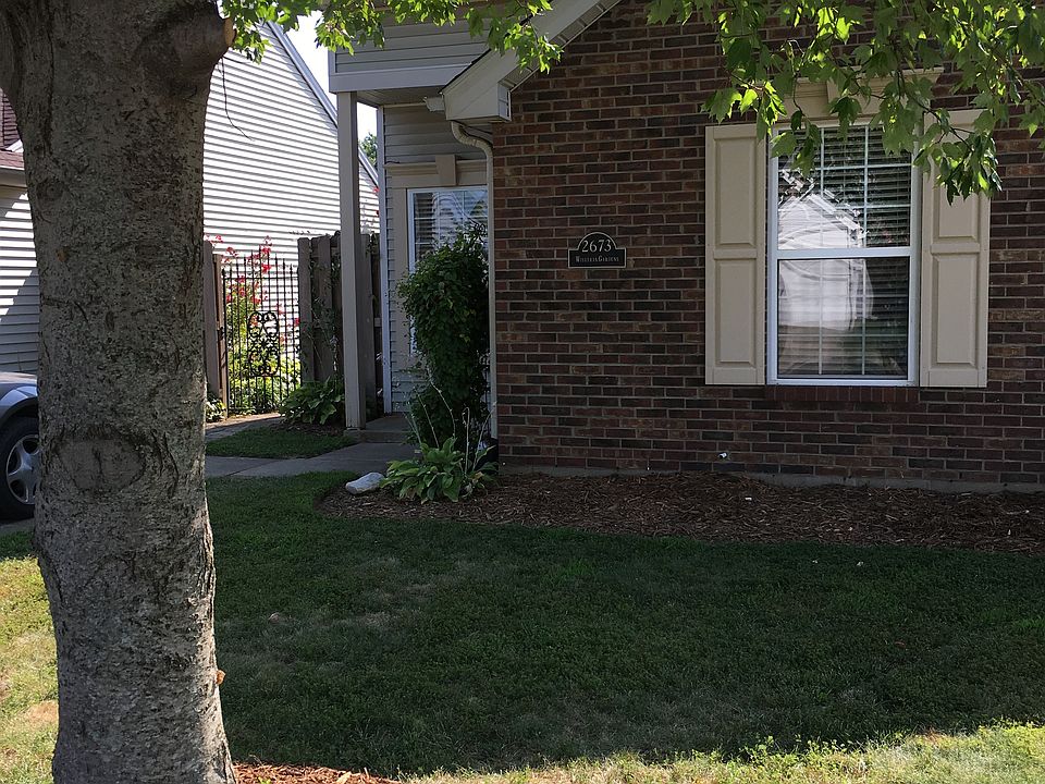 1st image of 2673 Wisteria Gdns