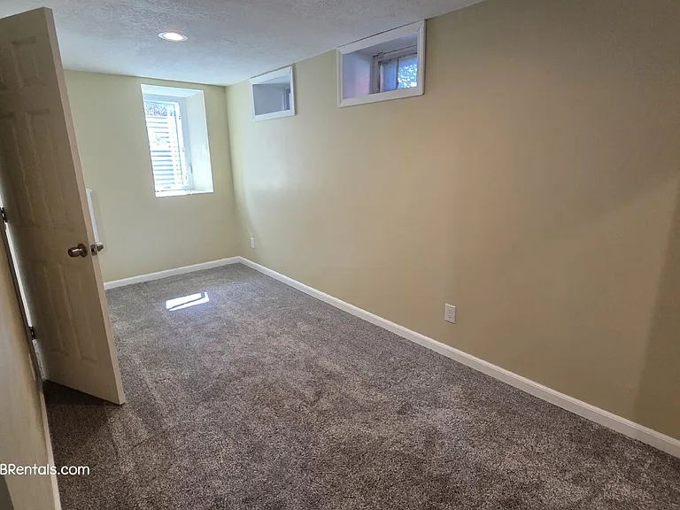871 Saint Clair Ave #3 — Photo 18