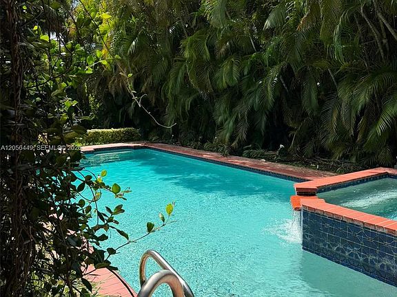 5th image of 1540 Dorado Ave