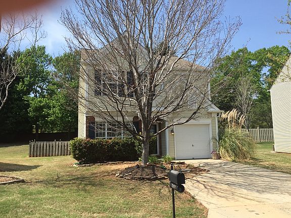2nd image of 3411 Laurenhurst Ln