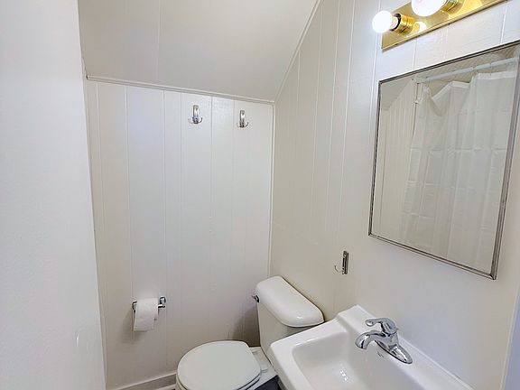 Full Bath, Stand up Shower