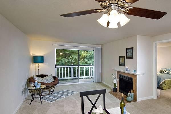 1st image of 14700 NE 35th St #3-E304