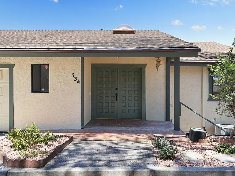 534 Alta Vista Ave — Photo 3