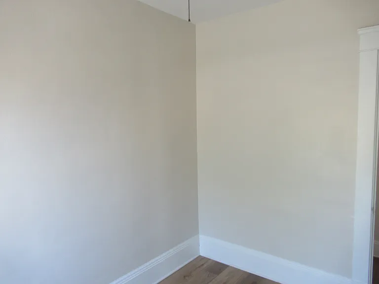1518 Ridgewood Ave — Photo 2
