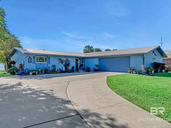 9058 Bay View Dr, Lillian, AL 36549