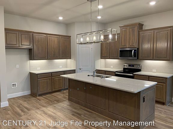 4th image of 2745 Garden Gate Ln