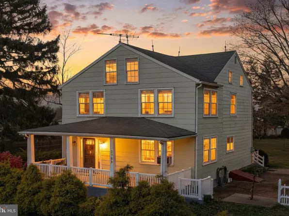 2709 Sunset Ln, York, PA 17408