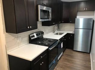 516 W Aldine Ave #1, Chicago, IL 60657