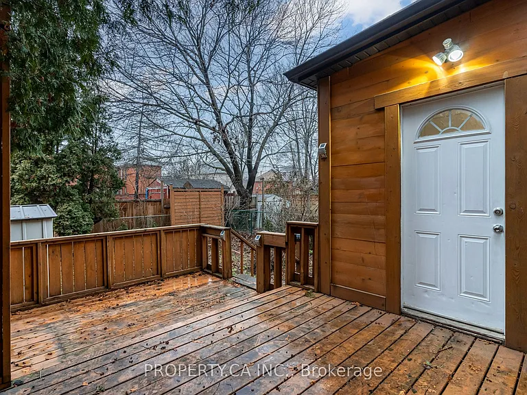 136 Ontario Ave #1 — Photo 25