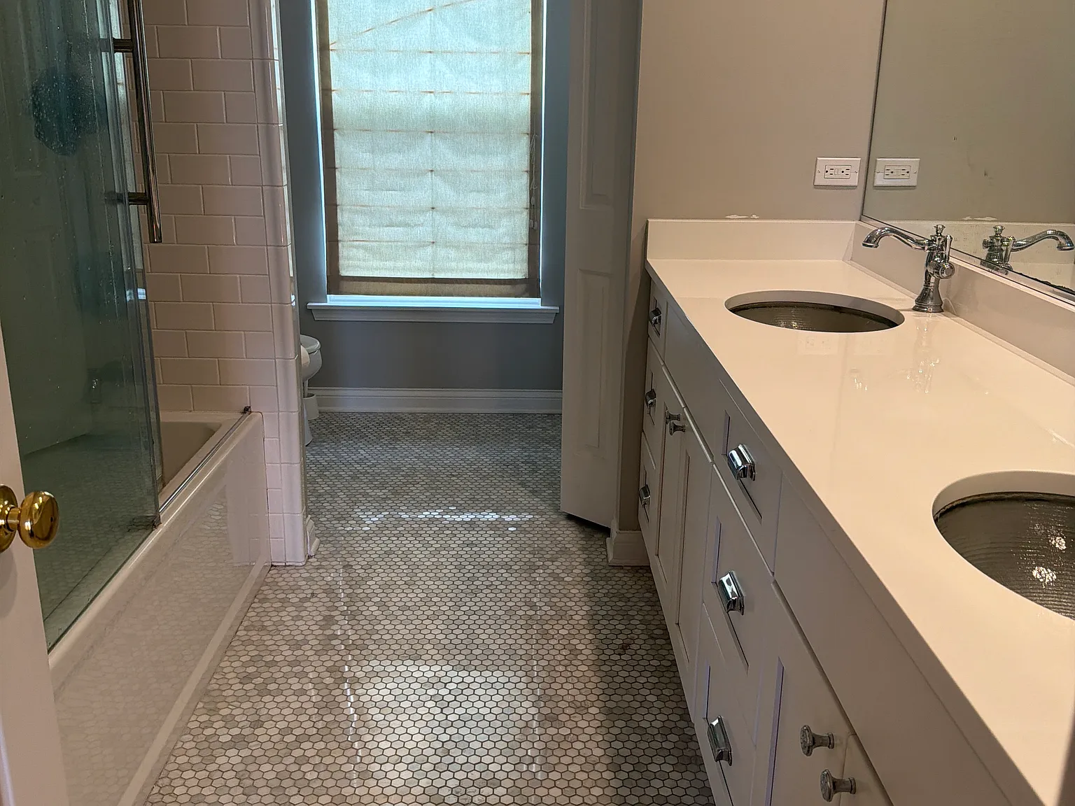 5319 Morningview Dr — Photo 4