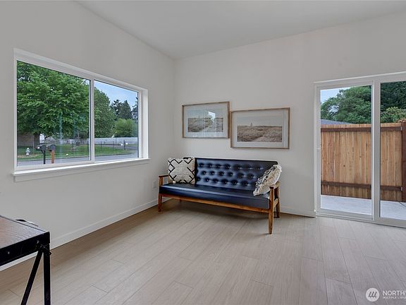 4th image of 9420 S D St #3
