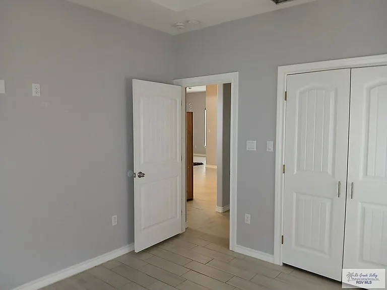 2625 S Christian Cir — Photo 2