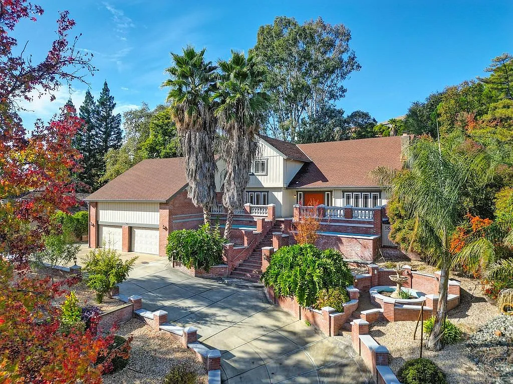 4154 Rawhide Rd photo 1