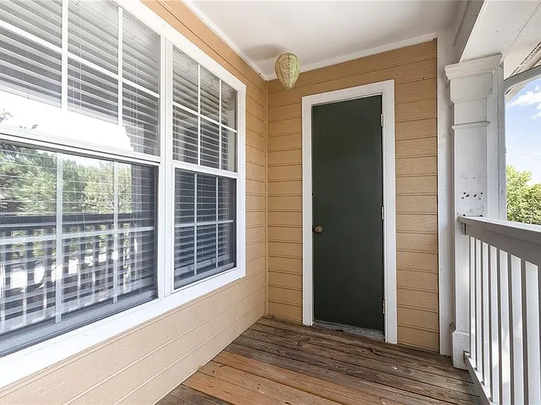 232 Bentley Pl — Photo 12