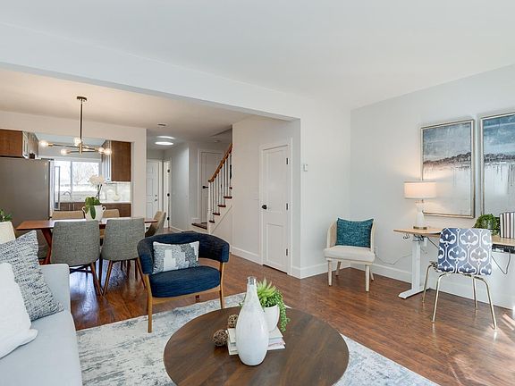 3rd image of 7050 Rainbow Dr APT 8