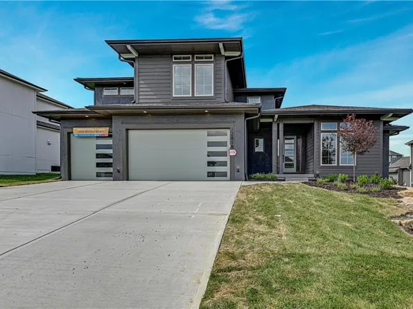 12818 W 172nd Ter, Overland Park, KS 66221