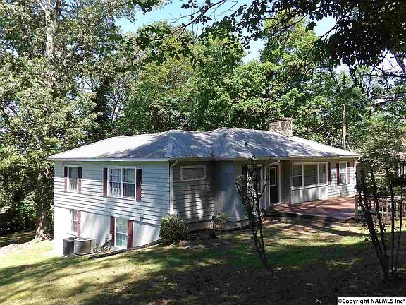 2nd image of 1302 Hillwood Dr