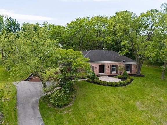 2nd image of 36 Locke Dr
