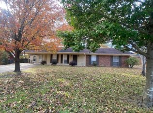 1400 Fillmore Dr, Tupelo, MS 38801