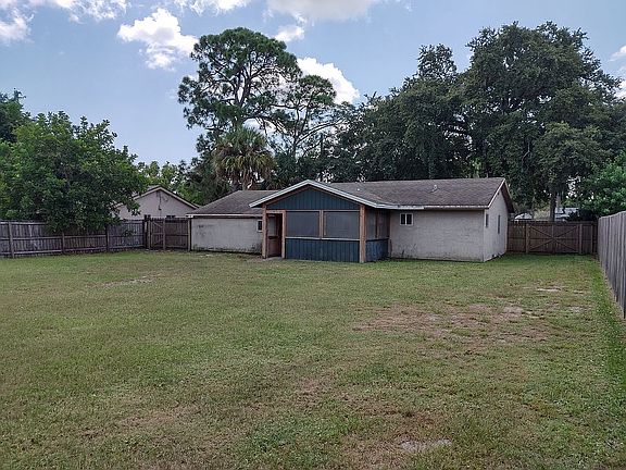 2nd image of 896 Elkcam Blvd