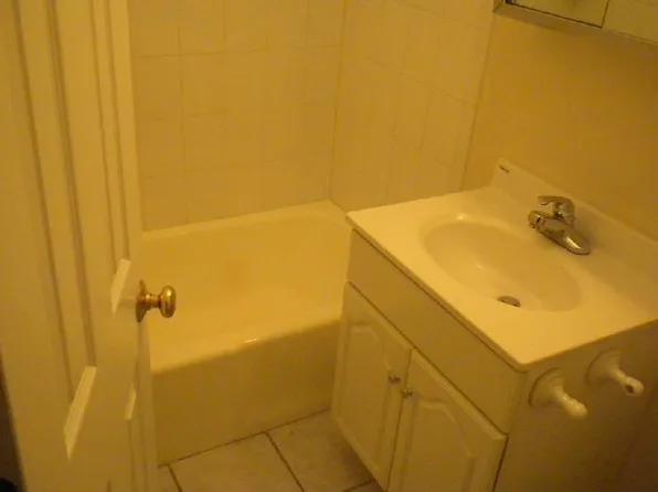 1417 Beacon St APT 3, Brookline, MA 02446