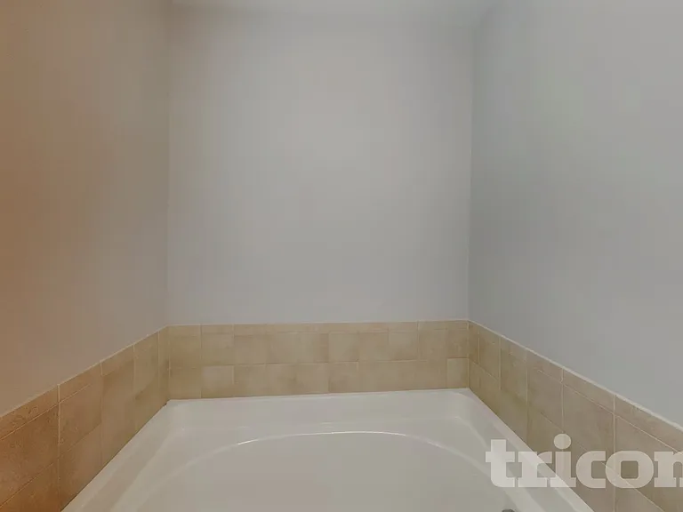 910 Statler Dr — Photo 9