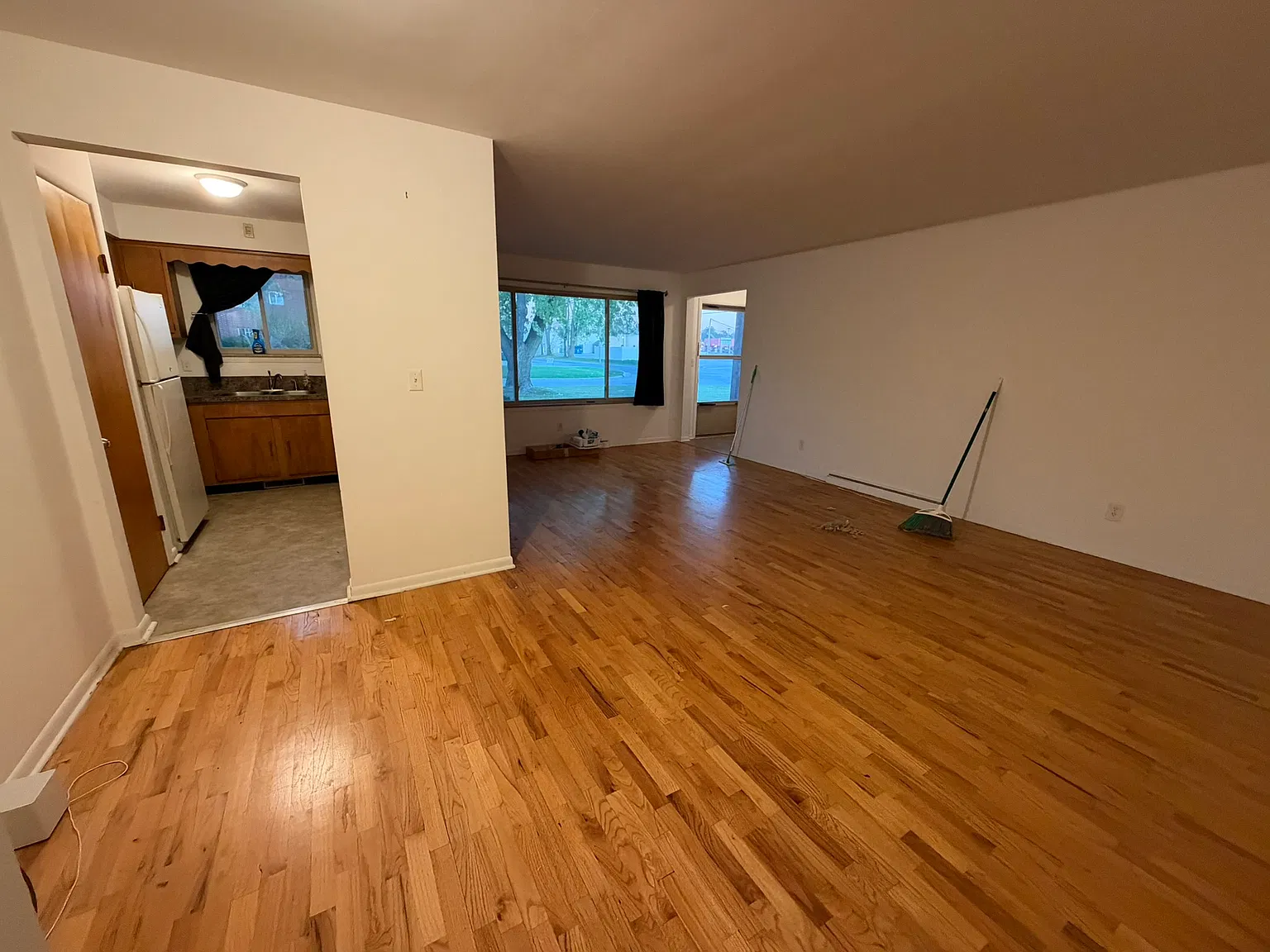 1 bed, 900 sqft, $900 — Photo 3