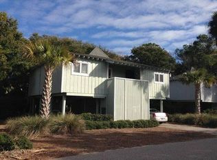 4 Sandpiper Ct, Isle Of Palms, SC 29451