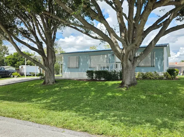 2121 SE 33rd St, Okeechobee, FL 34974