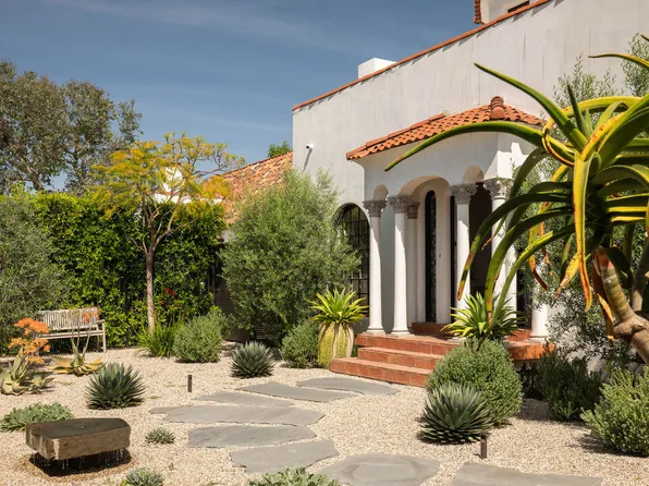 330 N Arden Blvd, Los Angeles, CA 90004