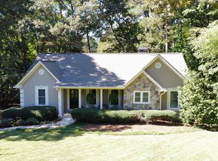 15 Pine Needle Ct, Newnan, GA 30263