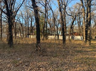 120 Red Bird Ln, Mabank, TX 75156