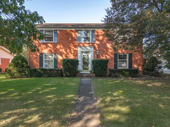103 Ruth Rd, Bloomington, IL 61701