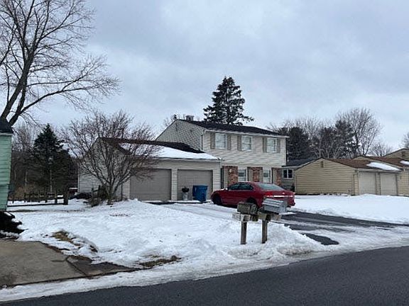 3rd image of 102 Promenade Dr