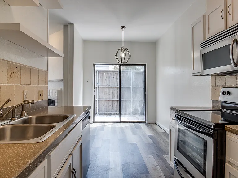 4116 Cole Ave #308 — Photo 18
