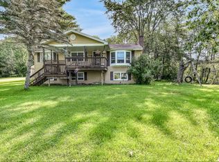 21 Freedom Ln, Topsham, ME 04086