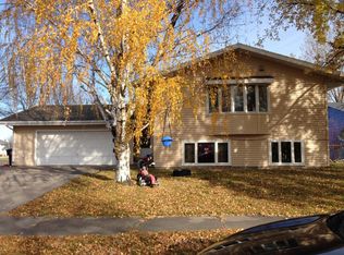 5066 5th Ave N, Grand Forks, ND 58203
