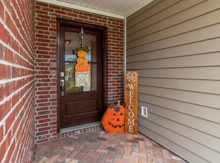 11 Whitestone Ct, Hattiesburg, MS 39402