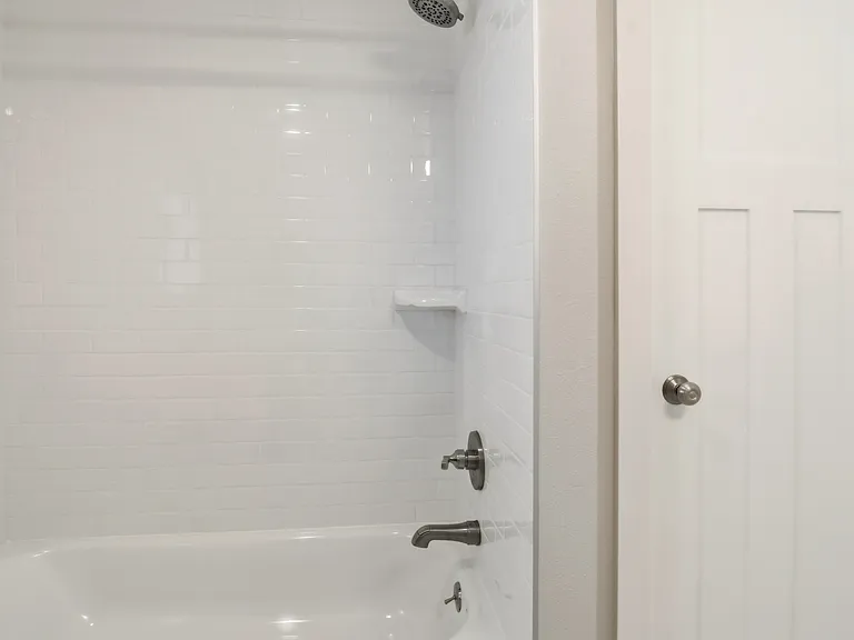 1592 Meade St #B — Photo 2