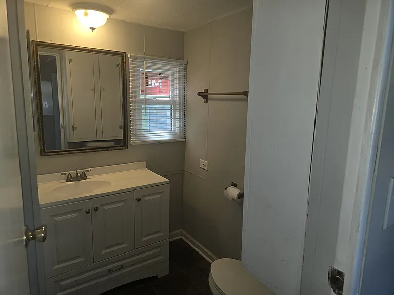 410 Ross Ave #410 — Photo 8