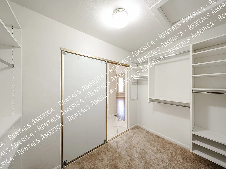 1635 W Wisteria Dr — Photo 29