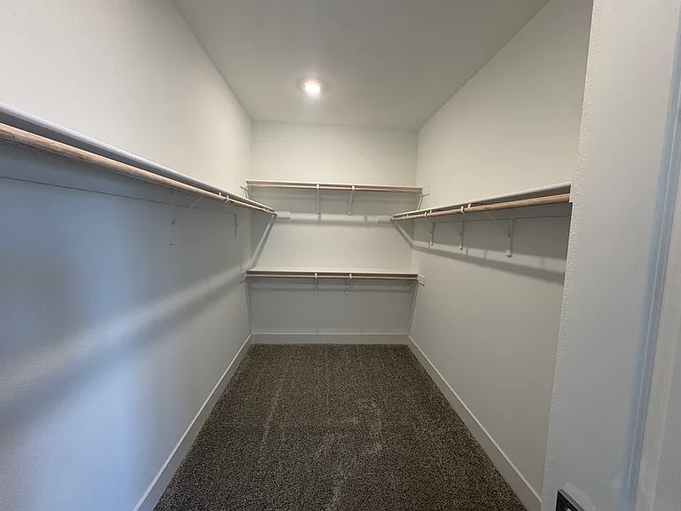 7966 Lamplight Dr — Photo 25